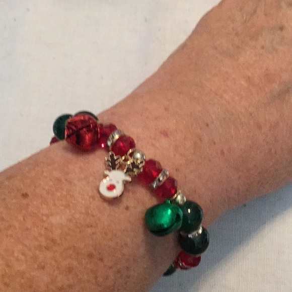 🎄NWT Holiday Reindeer Gorgeous Rhinestone Elastic Bracelet Closet Must Have 🎄 - Picture 6 of 8